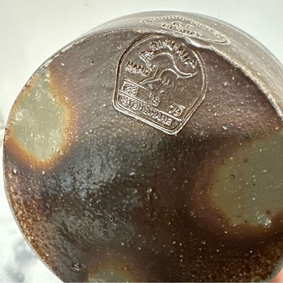 Bendigo Salt Cellar hand made Australian pottery embossed SALT marked PD - Picture 6 of 16